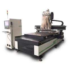 四工序開料機(jī)加工柜體孔位偏移問題解決方案——視點(diǎn)機(jī)械的技術(shù)突破